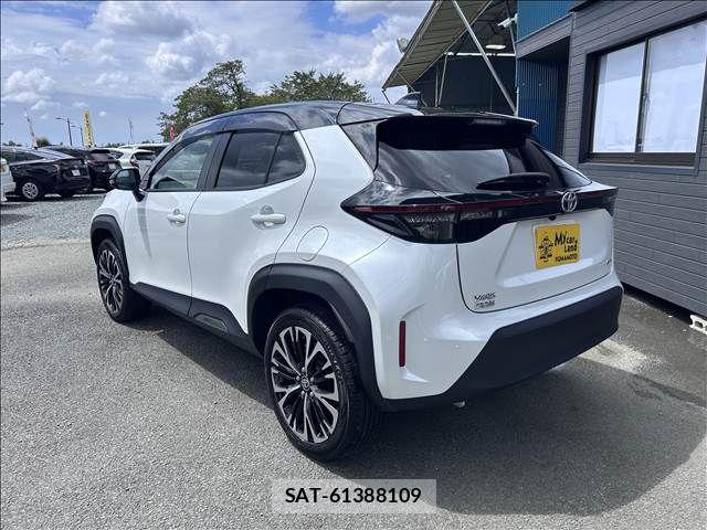 Toyota YARIS CROSS 2024-10 8747103-1