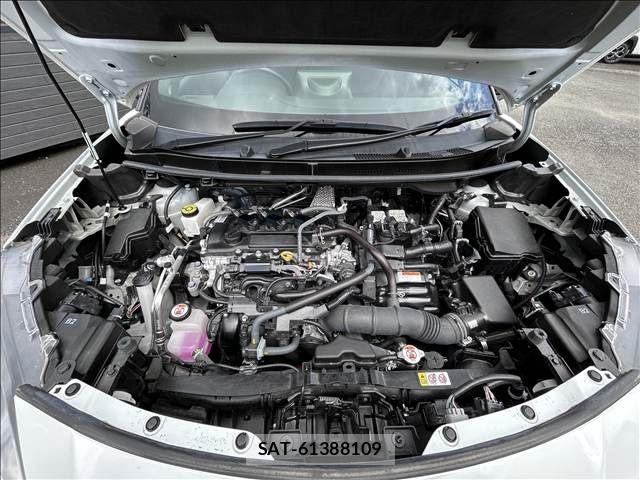 Toyota YARIS CROSS 2024-10 8747103-8