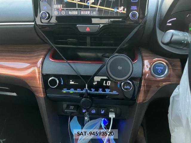 Toyota YARIS CROSS 2020-11 8747121-10