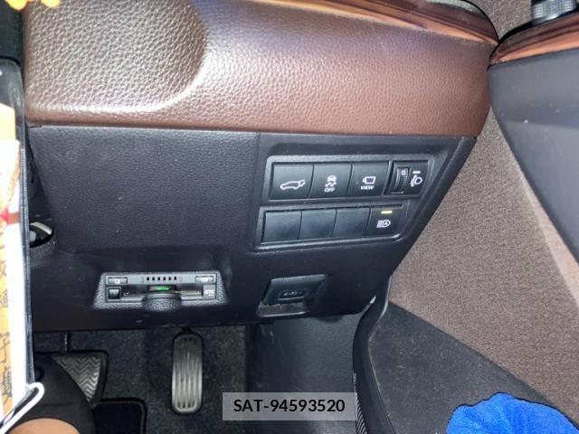 Toyota YARIS CROSS 2020-11 8747121-14