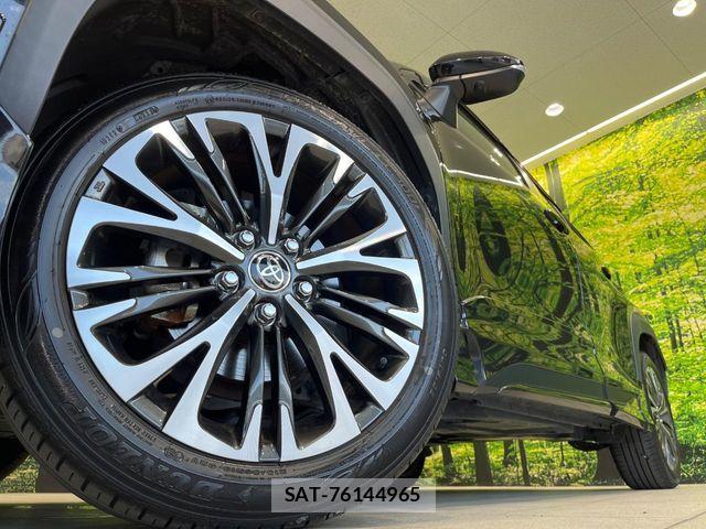 Toyota YARIS CROSS 2023-12 8747101-12