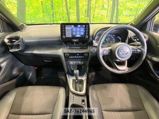 Toyota YARIS CROSS 2023-12 8747101-1