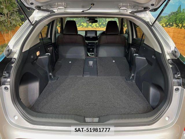 Toyota YARIS CROSS 2021-07 8747104-10