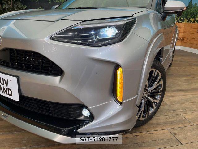 Toyota YARIS CROSS 2021-07 8747104-12