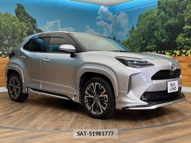 Toyota YARIS CROSS 2021-07 8747104-16