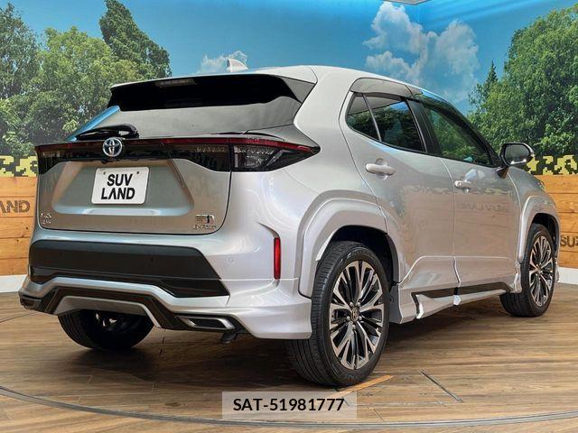 Toyota YARIS CROSS 2021-07 8747104-17