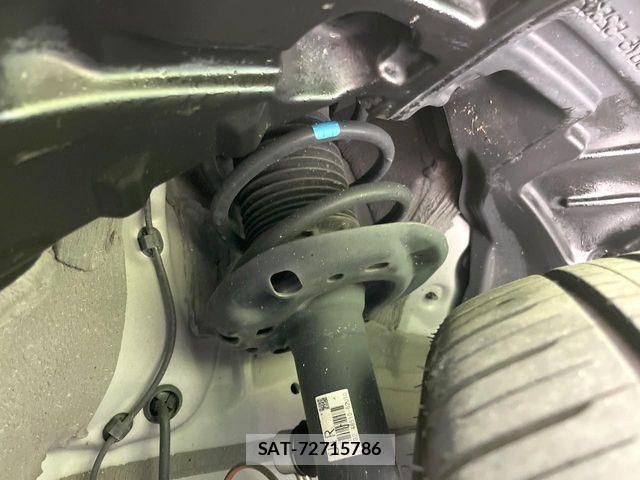 Toyota YARIS CROSS 2022-09 8747112-16