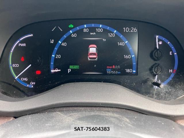 Toyota YARIS CROSS 2021-03 8747122-15