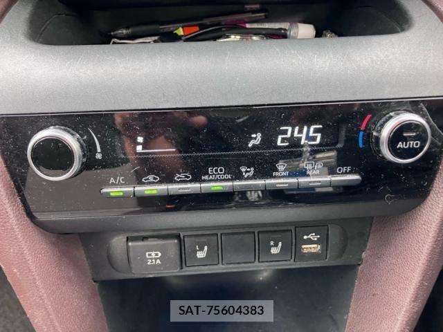 Toyota YARIS CROSS 2021-03 8747122-16