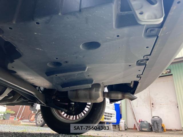 Toyota YARIS CROSS 2021-03 8747122-7