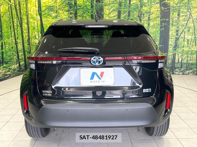 Toyota YARIS CROSS 2021-12 8782807-14