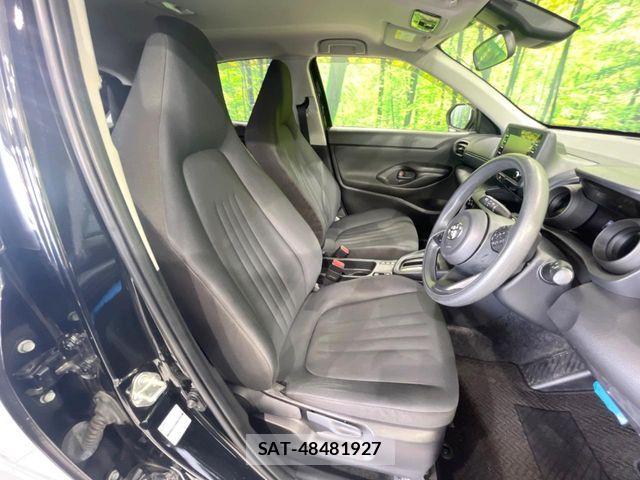 Toyota YARIS CROSS 2021-12 8782807-7