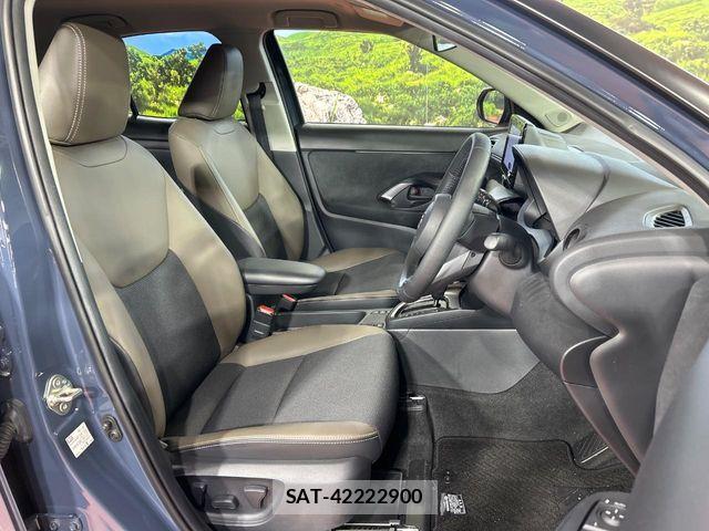 Toyota YARIS CROSS 2024-08 8782792-11