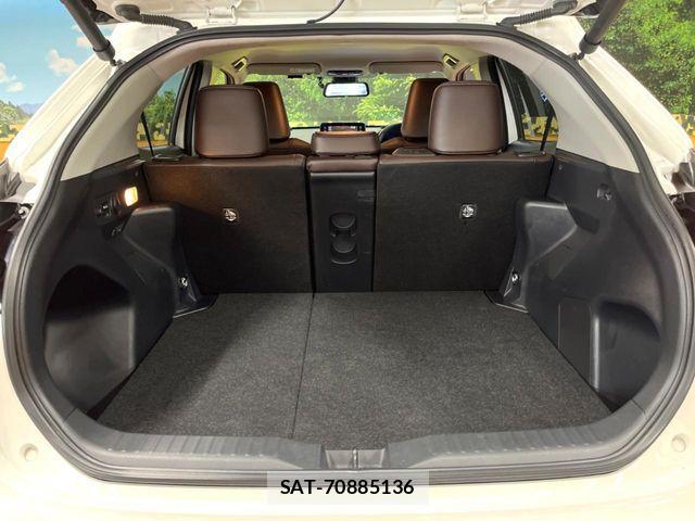 Toyota YARIS CROSS 2022-01 8782797-10