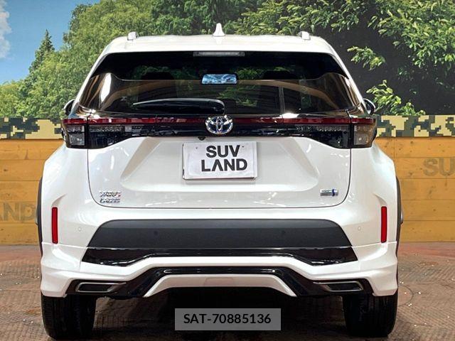 Toyota YARIS CROSS 2022-01 8782797-14