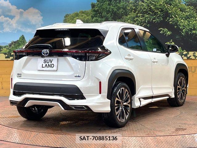 Toyota YARIS CROSS 2022-01 8782797-16