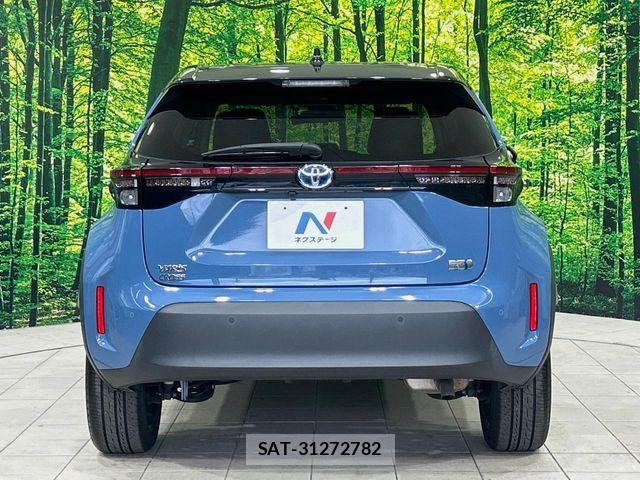 Toyota YARIS CROSS 2021-09 8782802-14