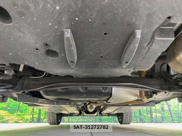 Toyota YARIS CROSS 2021-09 8782802-18