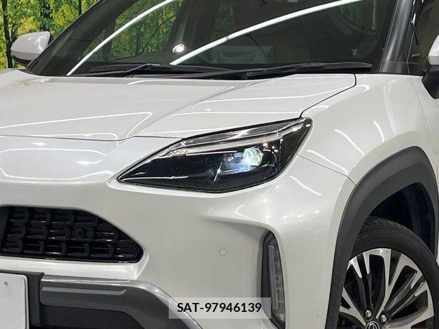 Toyota YARIS CROSS 2023-02 8782801-11