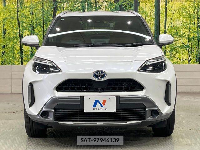 Toyota YARIS CROSS 2023-02 8782801-13