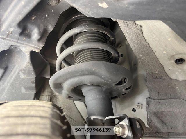 Toyota YARIS CROSS 2023-02 8782801-19