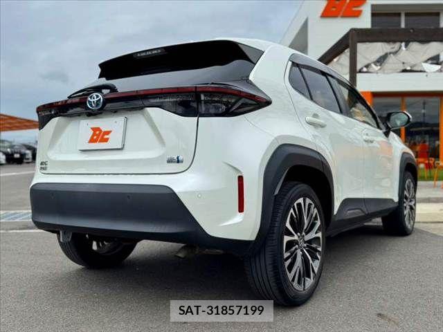 Toyota YARIS CROSS 2021-08 8782803-14
