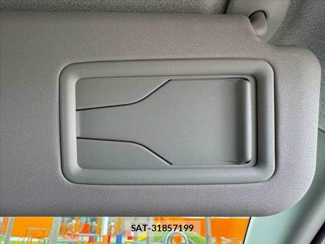 Toyota YARIS CROSS 2021-08 8782803-28