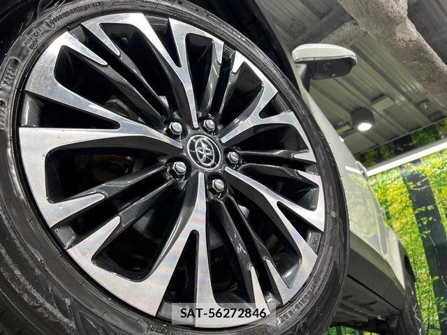 Toyota YARIS CROSS 2023-09 8782790-15