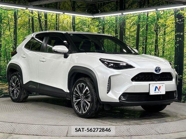 Toyota YARIS CROSS 2023-09 8782790-18