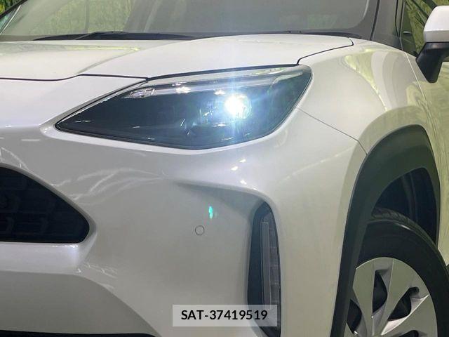 Toyota YARIS CROSS 2022-08 8832702-12