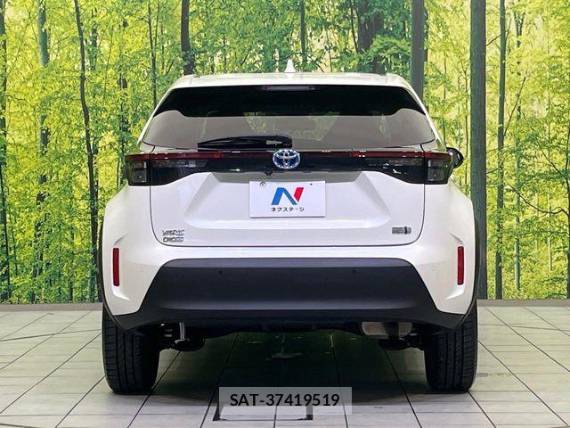 Toyota YARIS CROSS 2022-08 8832702-15