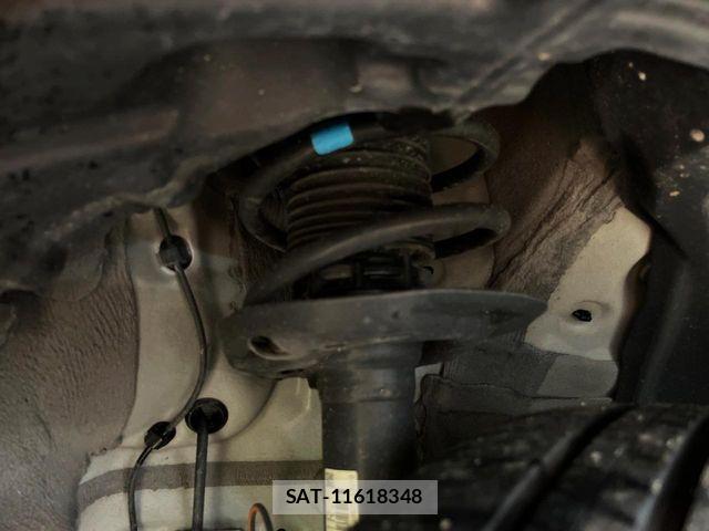 Toyota YARIS CROSS 2023-01 8832693-19