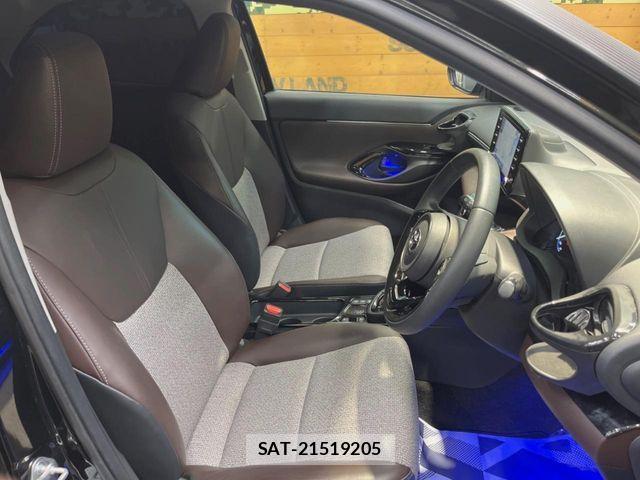 Toyota YARIS CROSS 2021-03 8832697-9