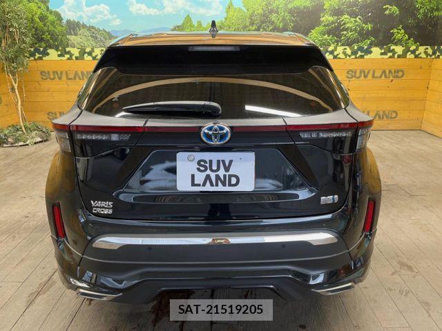 Toyota YARIS CROSS 2021-03 8832697-16