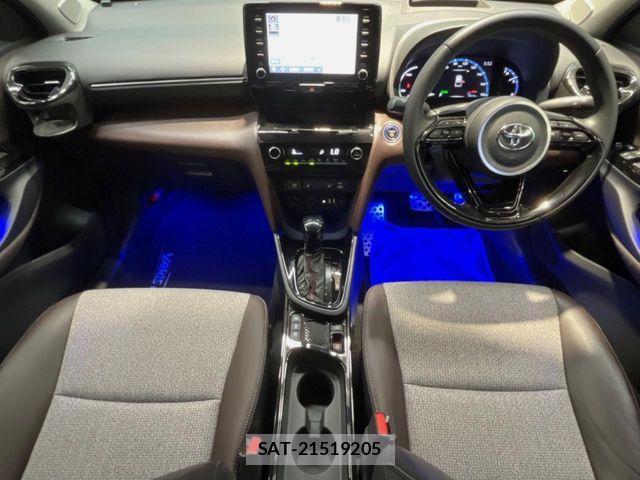 Toyota YARIS CROSS 2021-03 8832697-1