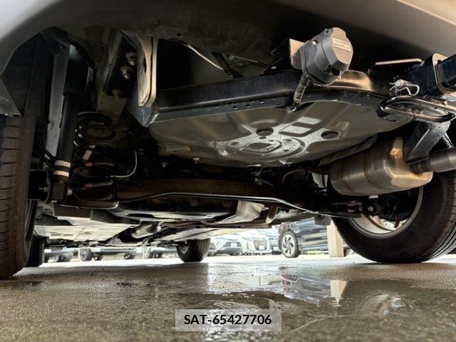 Toyota YARIS CROSS 2020-12 8832707-16