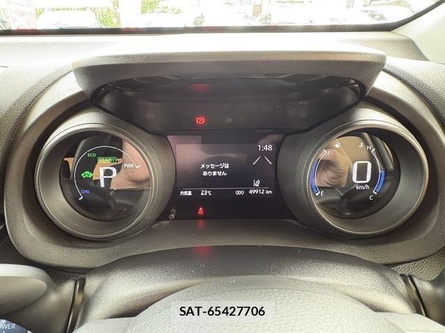 Toyota YARIS CROSS 2020-12 8832707-18