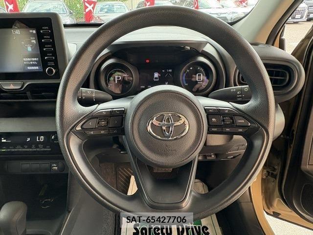 Toyota YARIS CROSS 2020-12 8832707-19