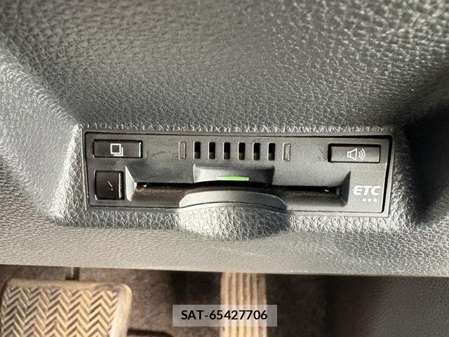 Toyota YARIS CROSS 2020-12 8832707-22
