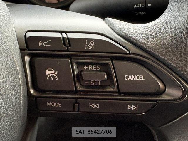 Toyota YARIS CROSS 2020-12 8832707-27