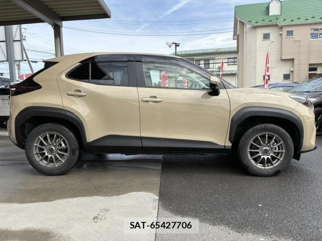 Toyota YARIS CROSS 2020-12 8832707-3