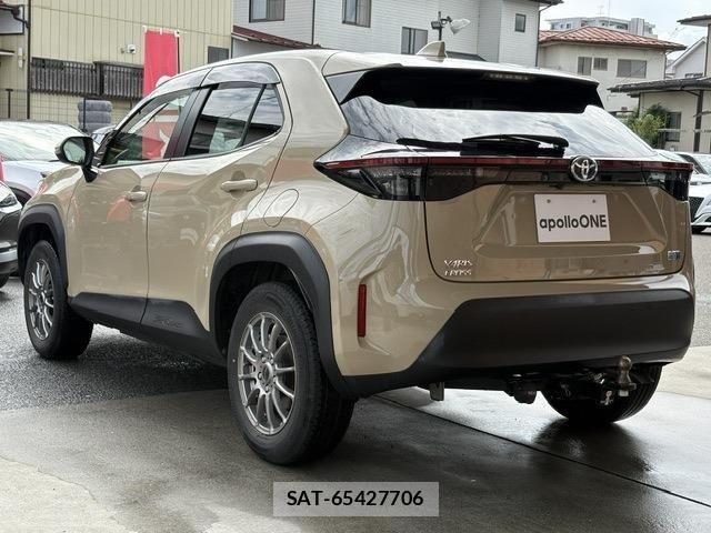 Toyota YARIS CROSS 2020-12 8832707-5