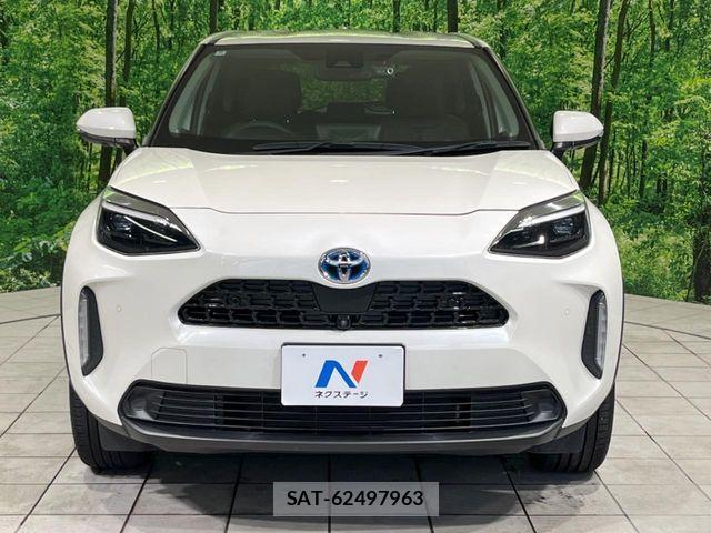 Toyota YARIS CROSS 2022-07 8832695-13