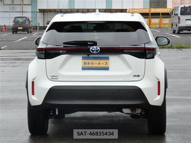 Toyota YARIS CROSS 2021-09 8832700-25