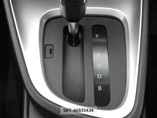 Toyota YARIS CROSS 2021-09 8832700-6