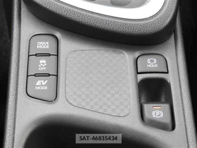 Toyota YARIS CROSS 2021-09 8832700-7