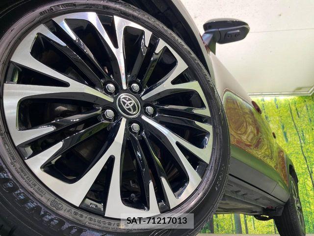 Toyota YARIS CROSS 2025-01 8832694-12