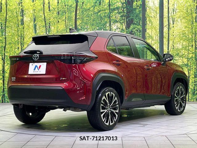 Toyota YARIS CROSS 2025-01 8832694-16