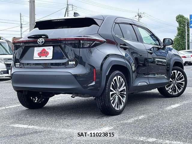 Toyota YARIS CROSS 2022-12 8832703-2