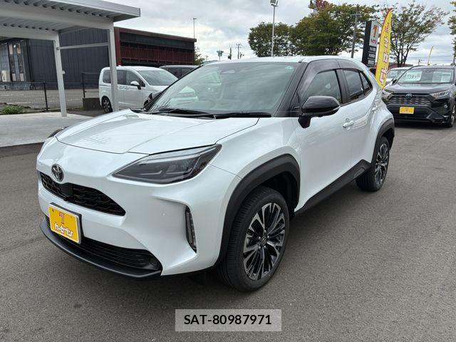 Toyota YARIS CROSS 2026-04 8832692-12